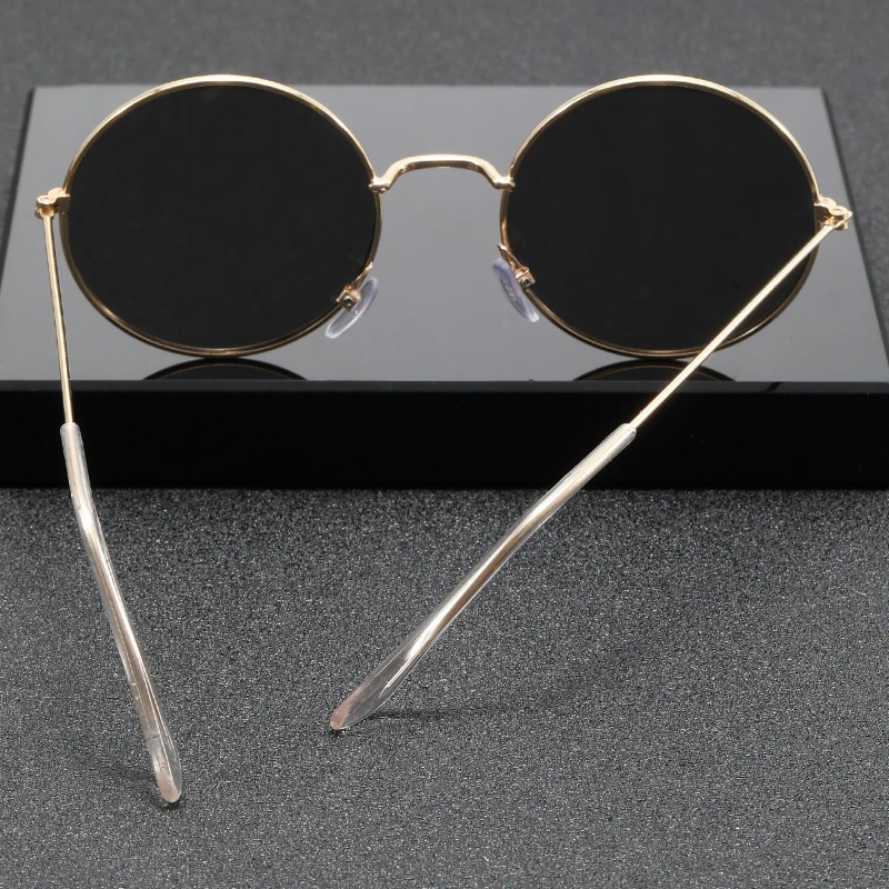 Lunettes de soleil rétro pour  - Metal Photo Panel avis et prix